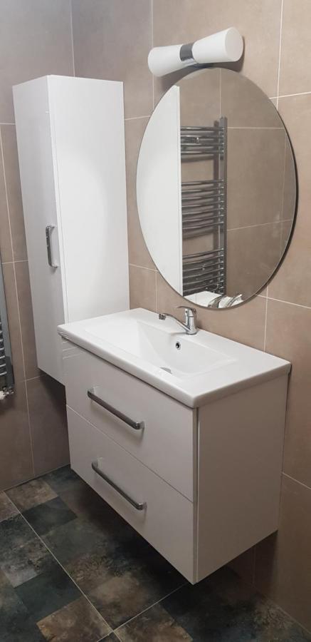 Apartman Greenside Michalovce Eksteriør billede