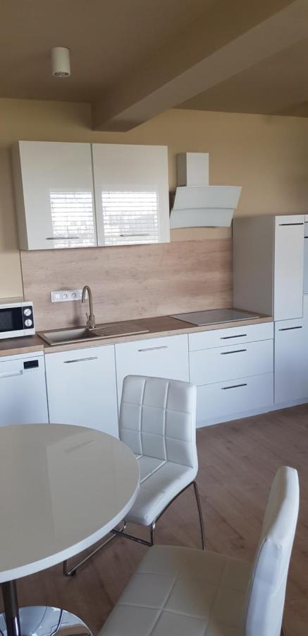 Apartman Greenside Michalovce Eksteriør billede