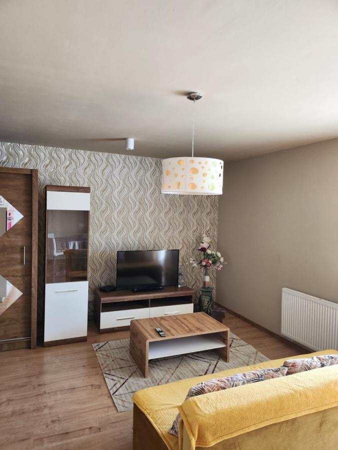 Apartman Greenside Michalovce Eksteriør billede